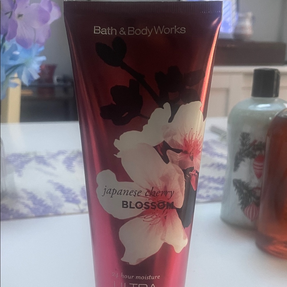 Brand New, Never Used ❤️ Bath&Body Works Moisturizer/Body Cream - Picture 2 of 7